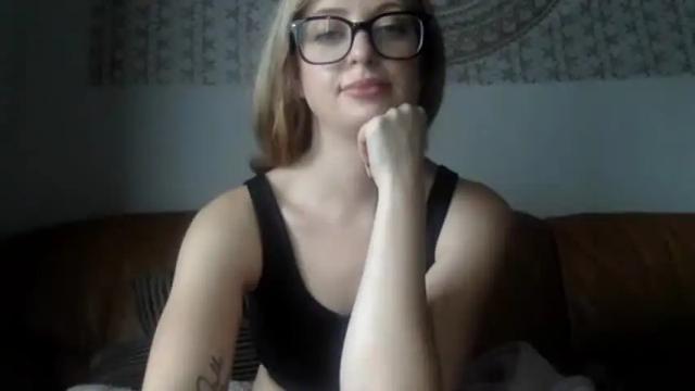 Image 11 of lilymae98 Stream on Chaturbate on 19 months ago