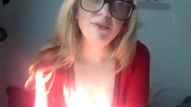 Image 10 of lilymae98 Stream on Chaturbate on 15 months ago