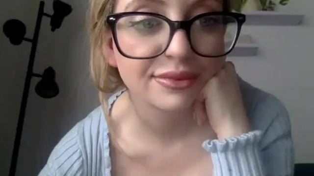 Image 8 of lilymae98 Stream on Chaturbate on 15 months ago