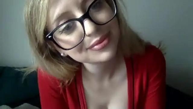 Image 2 of lilymae98 Stream on Chaturbate on 15 months ago