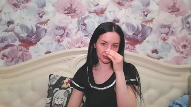 Image 2 of lilymellow Stream on Chaturbate on 2 months ago