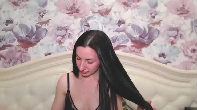 Image 11 of lilymellow Stream on Chaturbate on 1 month ago