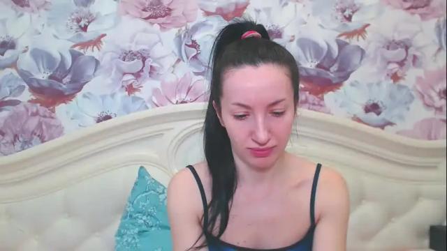 Image 11 of lilymellow Stream on Chaturbate on 1 month ago