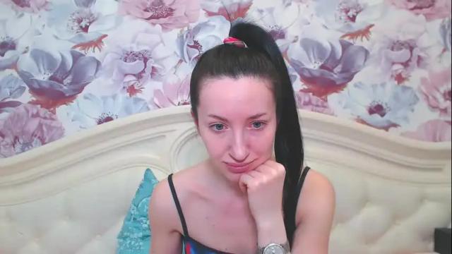 Image 2 of lilymellow Stream on Chaturbate on 1 month ago