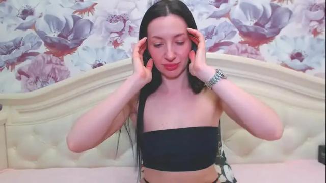 Image 6 of lilymellow Stream on Chaturbate on 1 month ago