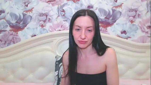 Image 4 of lilymellow Stream on Chaturbate on 9 days ago