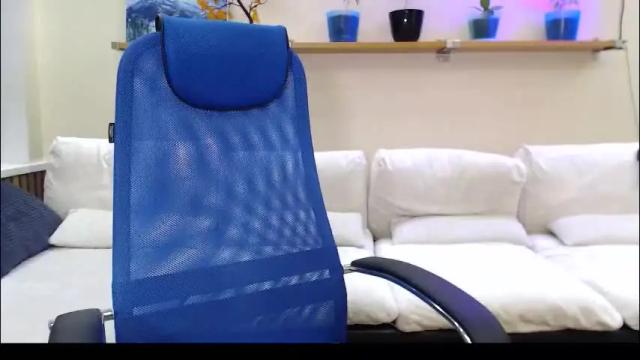 Image 11 of lilymellow Stream on Chaturbate on 2 months ago