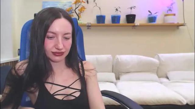 Image 8 of lilymellow Stream on Chaturbate on 2 months ago