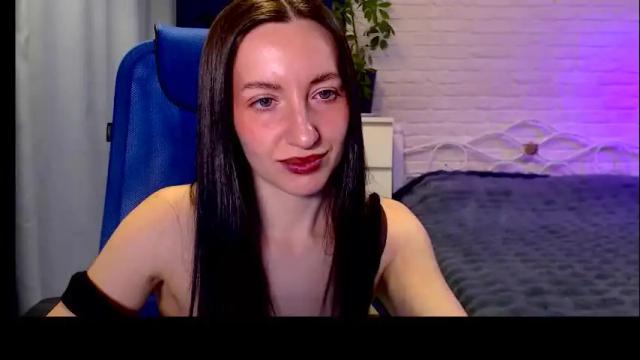 Image 7 of lilymellow Stream on Chaturbate on 2 months ago