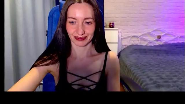 Image 8 of lilymellow Stream on Chaturbate on 1 month ago