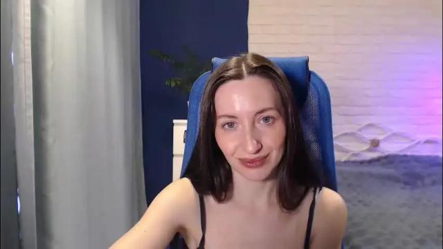 Image 4 of lilymellow Stream on Chaturbate on 1 month ago
