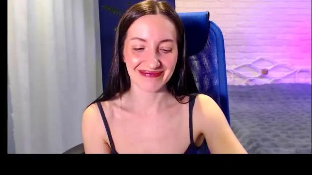 Image 3 of lilymellow Stream on Chaturbate on 1 month ago