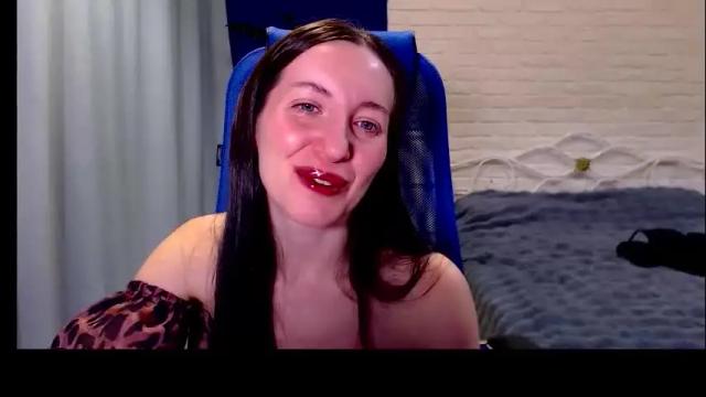 Image 12 of lilymellow Stream on Chaturbate on 1 month ago