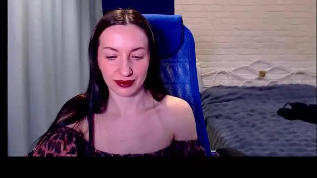 Image 2 of lilymellow Stream on Chaturbate on 1 month ago