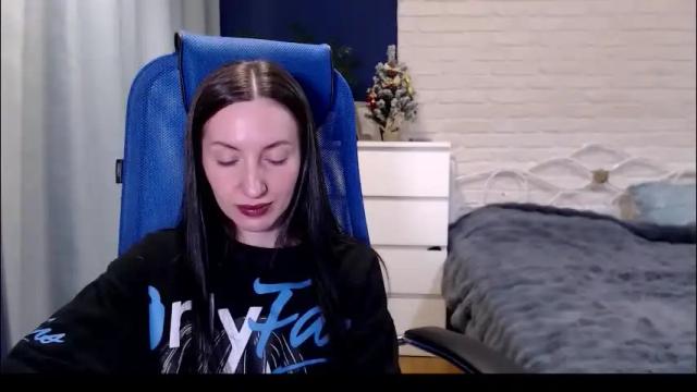 Image 8 of lilymellow Stream on Chaturbate on 1 month ago