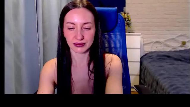 Image 7 of lilymellow Stream on Chaturbate on 1 month ago