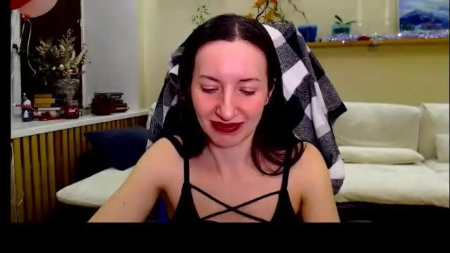 Image 3 of lilymellow Stream on Chaturbate on 1 month ago