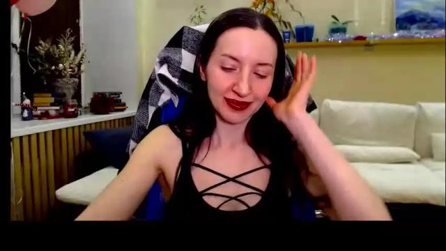 Image 6 of lilymellow Stream on Chaturbate on 1 month ago