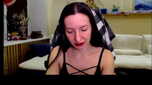 Image 7 of lilymellow Stream on Chaturbate on 1 month ago