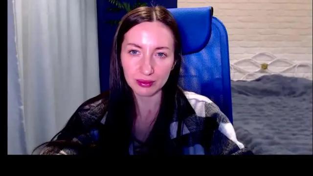 Image 4 of lilymellow Stream on Chaturbate on 1 month ago