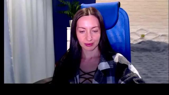 Image 7 of lilymellow Stream on Chaturbate on 1 month ago