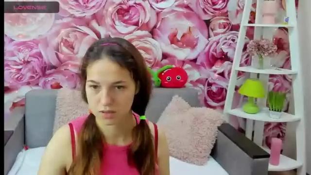Image 11 of lilymimim Stream on Chaturbate on 20 months ago