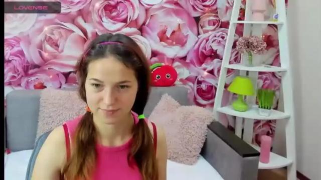 Image 3 of lilymimim Stream on Chaturbate on 20 months ago