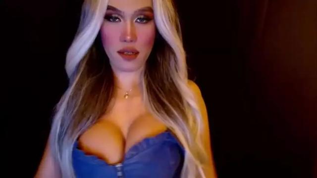 Image 2 of lilymonstercock Stream on Chaturbate on 13 months ago