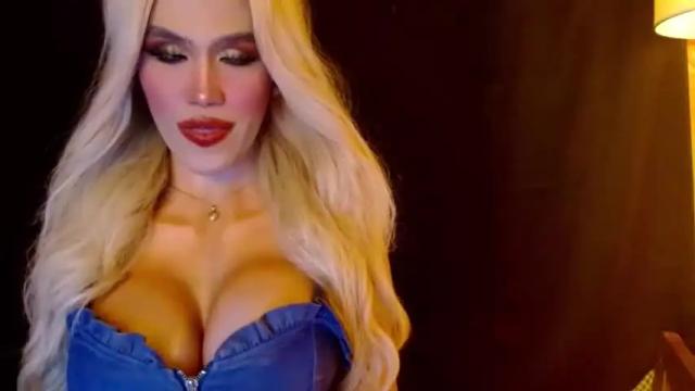 Image 8 of lilymonstercock Stream on Chaturbate on 13 months ago