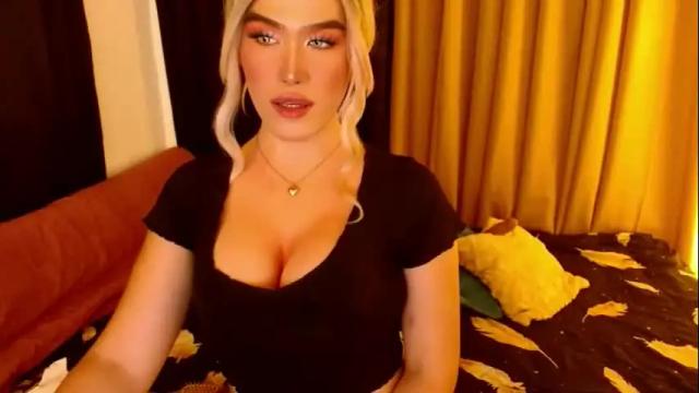 Image 10 of lilymonstercock Stream on Chaturbate on 11 days ago