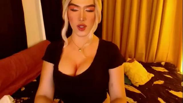 Image 11 of lilymonstercock Stream on Chaturbate on 11 days ago