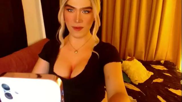 Image 8 of lilymonstercock Stream on Chaturbate on 11 days ago