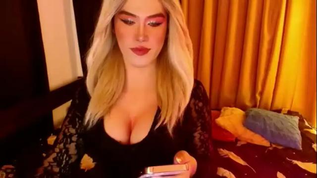 Image 7 of lilymonstercock Stream on Chaturbate on 10 days ago