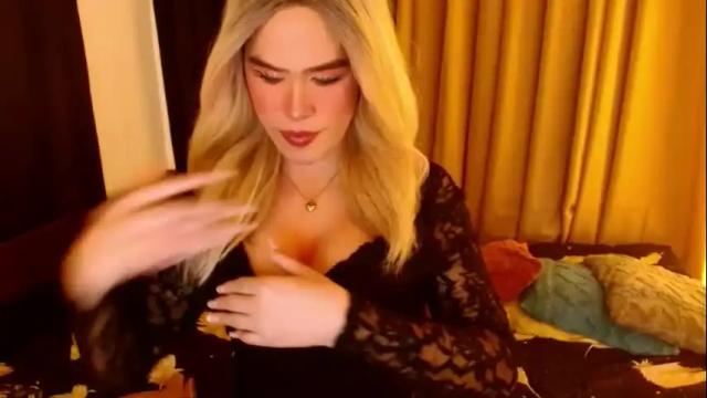 Image 12 of lilymonstercock Stream on Chaturbate on 6 days ago