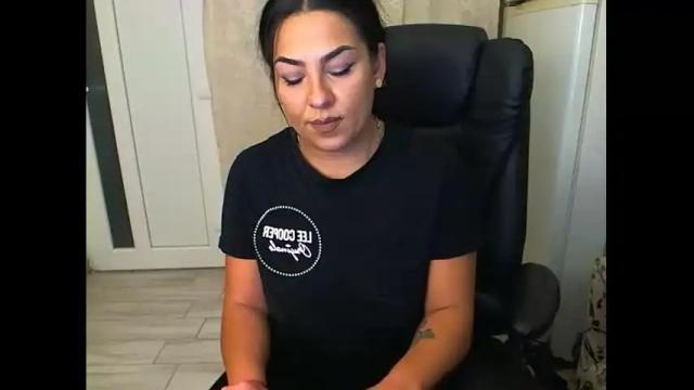 Image 8 of lilynaughty Stream on Chaturbate on 18 months ago