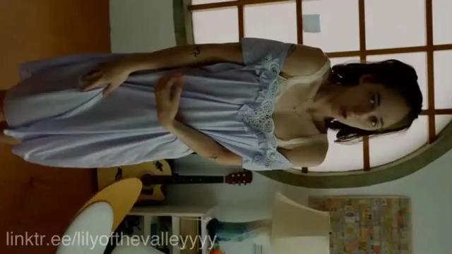 Image 6 of lilyofthevalleyyyy Stream on Chaturbate on 26 months ago