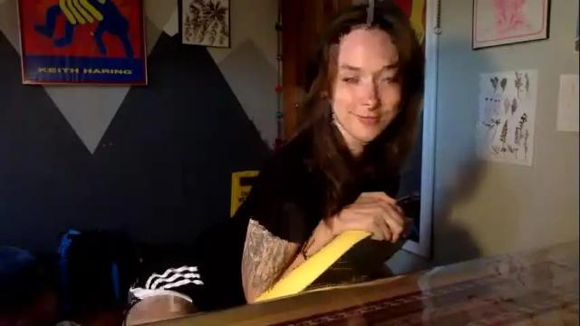 Image 3 of lilyofthevalleyyyy Stream on Chaturbate on 6 months ago