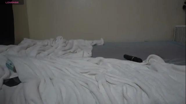 Image 11 of lilypixel Stream on Chaturbate on 25 days ago