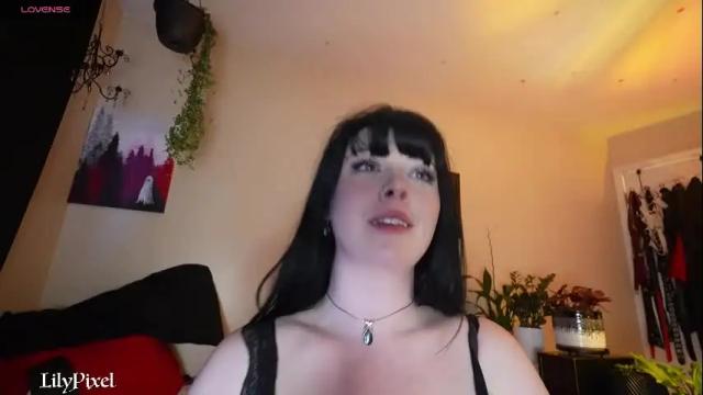 Image 12 of lilypixel Stream on Chaturbate on 7 months ago