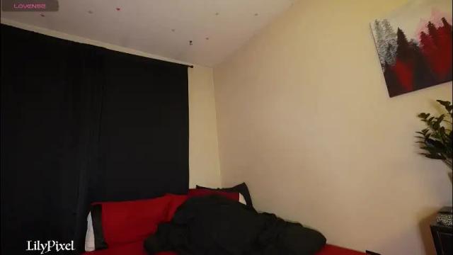 Image 11 of lilypixel Stream on Chaturbate on 2 months ago
