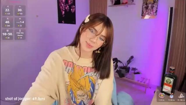 Image 10 of lilyrouse_ Stream on Chaturbate on 2 months ago