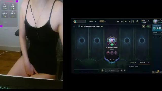 Image 3 of lilythrone Stream on Chaturbate on 1 month ago