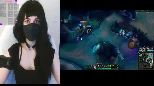 Image 12 of lilythrone Stream on Chaturbate on 1 month ago