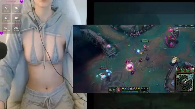 Image 2 of lilythrone Stream on Chaturbate on 13 days ago