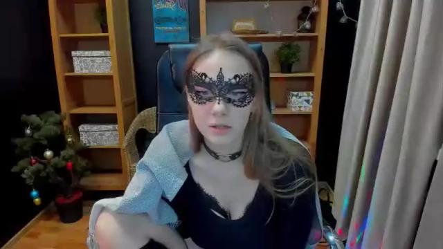 Image 3 of lim_liana Stream on Chaturbate on 16 months ago
