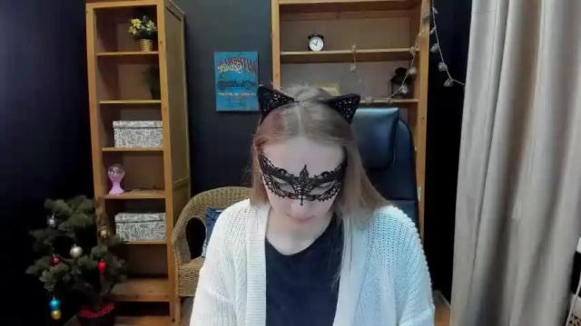 Image 2 of lim_liana Stream on Chaturbate on 16 months ago