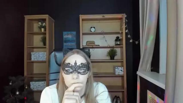 Image 4 of lim_liana Stream on Chaturbate on 16 months ago