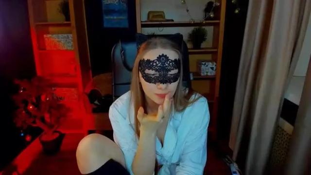 Image 2 of lim_liana Stream on Chaturbate on 16 months ago
