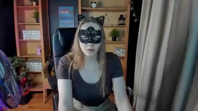 Image 10 of lim_liana Stream on Chaturbate on 16 months ago