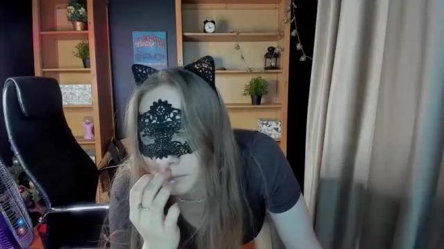 Image 12 of lim_liana Stream on Chaturbate on 16 months ago